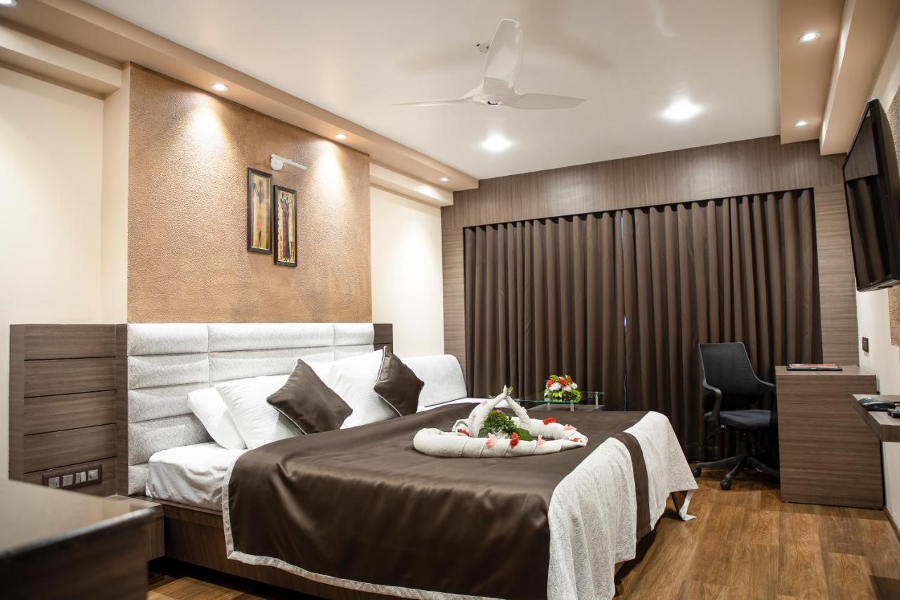Hotel Rajmahal Guwahati Exterior foto